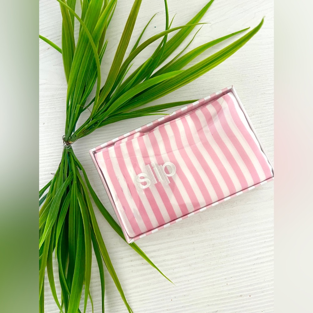 Limited Edition Slip Silk StripeHollywood Hills Pillowcase Queen